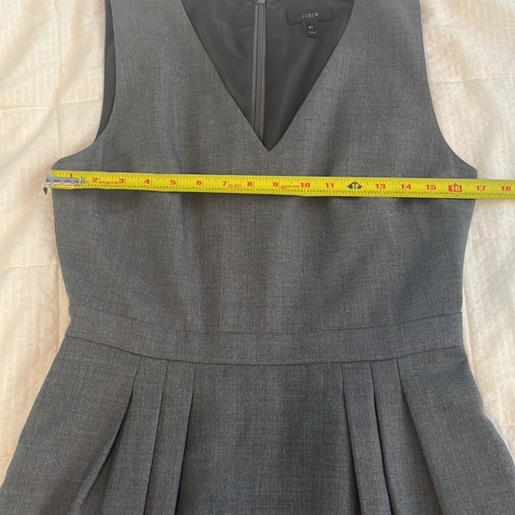 J. CREW grey dress with pockets - Picture 3 of 8